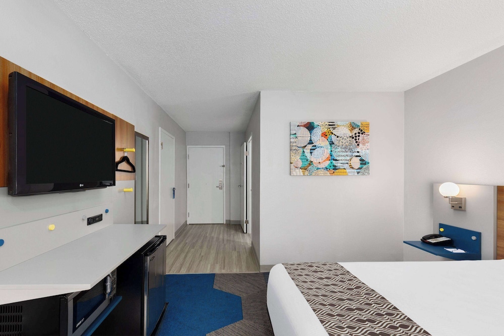 Room, Accessible - Photo 5