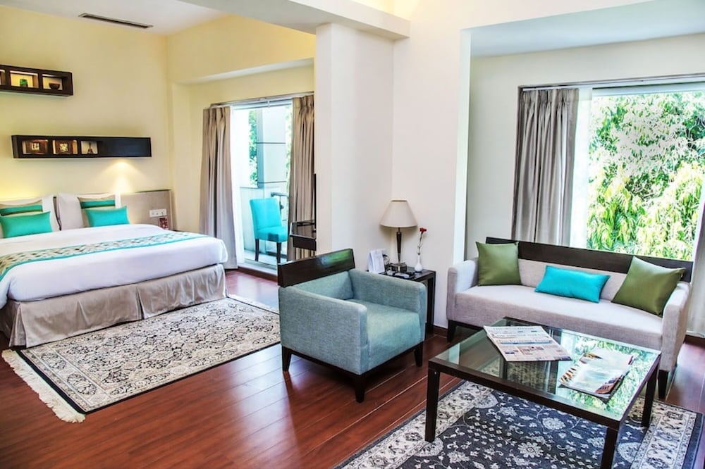 Junior Studio Suite