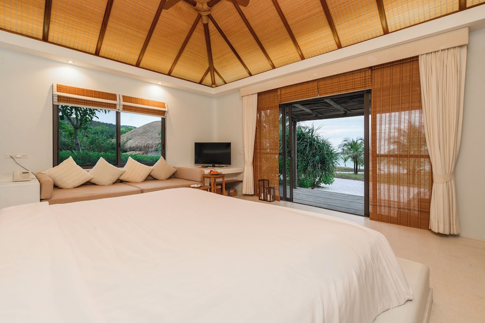 Beachfront Villa