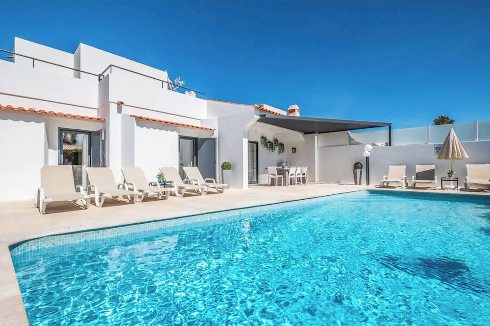 Villa (5 Bedrooms)
