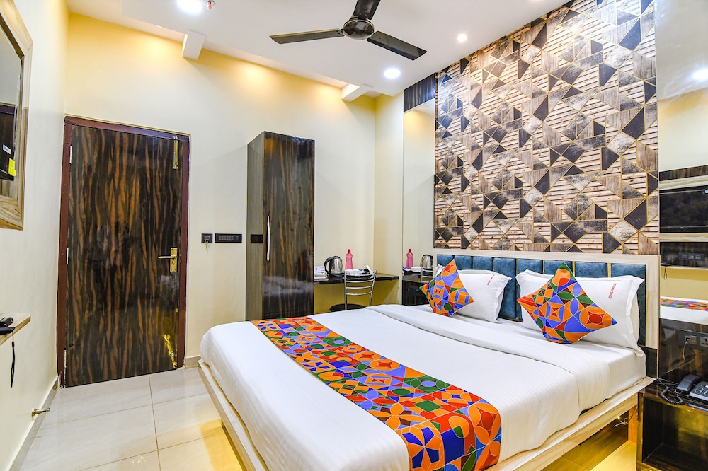 Deluxe Room - Photo 1