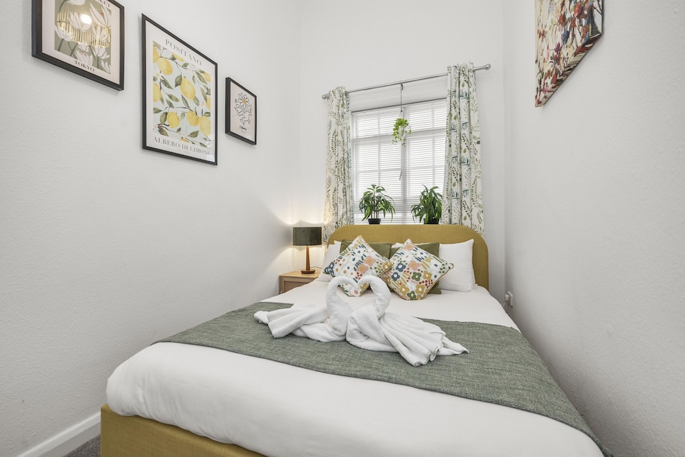Apartment photo 2
