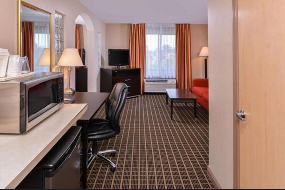 Premium Room, 1 Queen Bed, Non Smoking - Photo 6