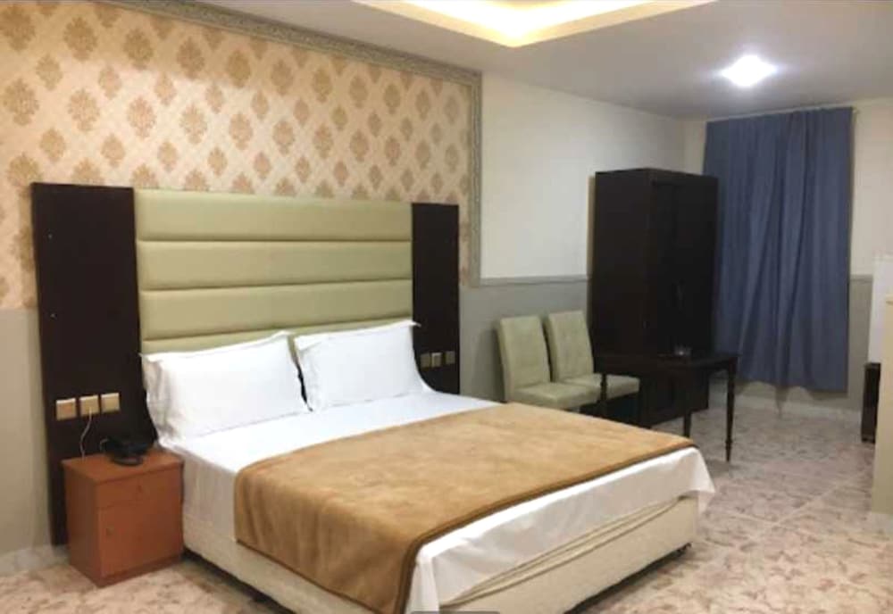 Standard Double Room, 1 King Bed photo 2