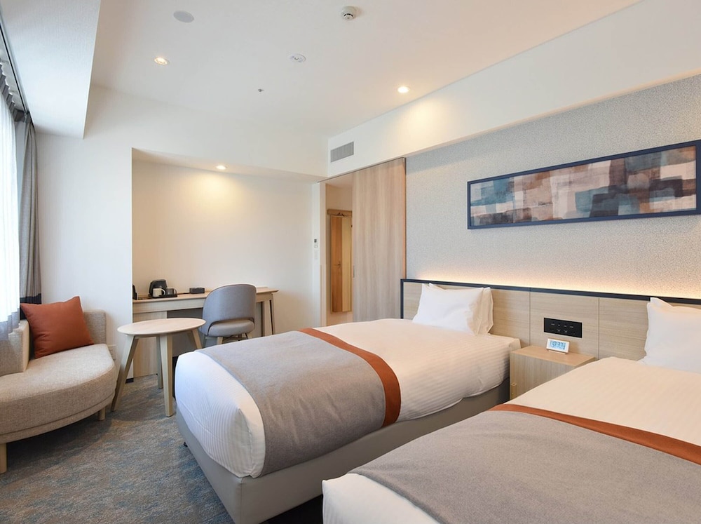 Superior Twin Room, Non Smoking - Photo 2
