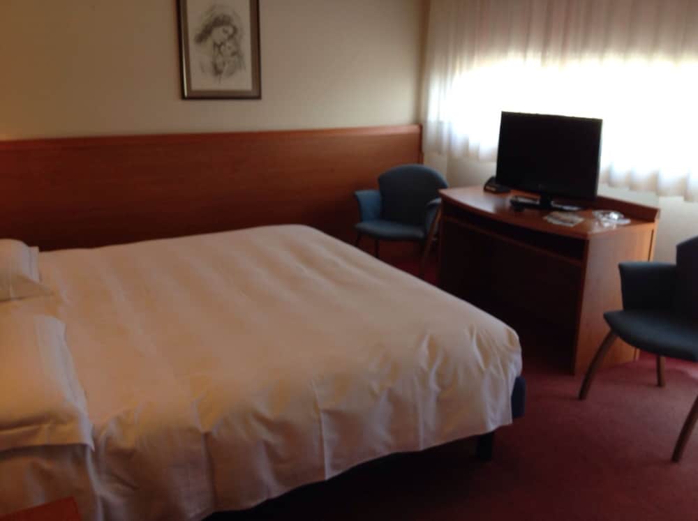 Double or Twin Room - Photo 19