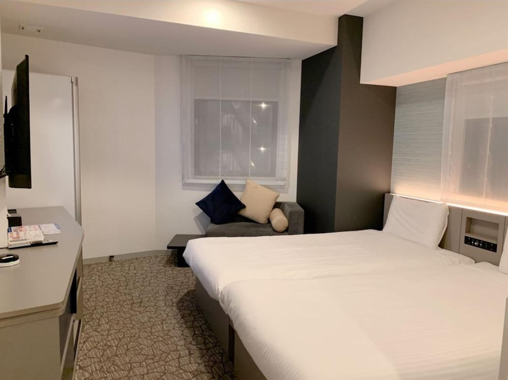 LG Styler Room, Standard with hydromassage showerhead & dryer, Twin, Non Smoking photo 3