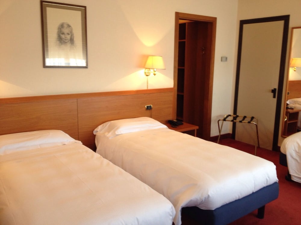 Triple Room - Photo 8