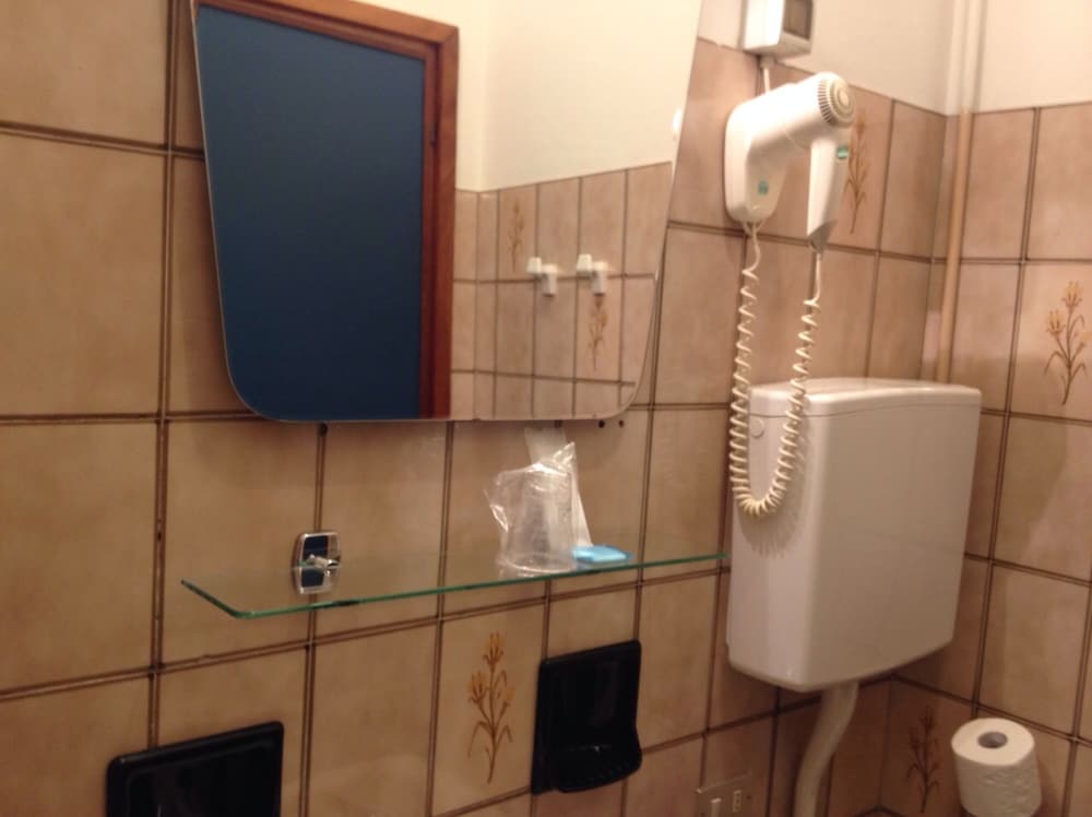 Triple Room - Photo 21