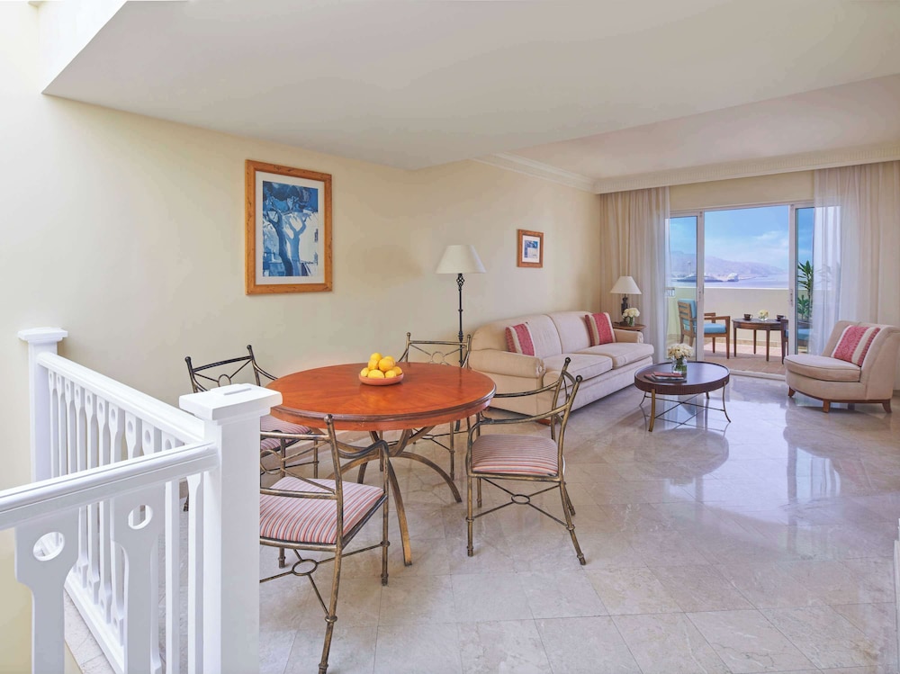 Duplex Suite, 3 Bedrooms - Photo 1