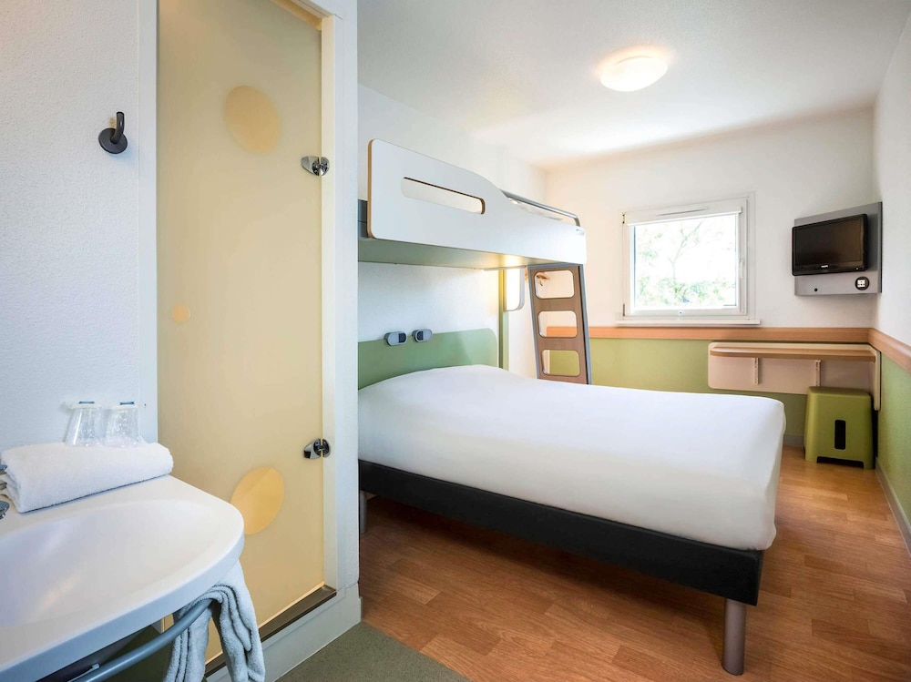 Triple Room, Multiple Beds - Photo 1