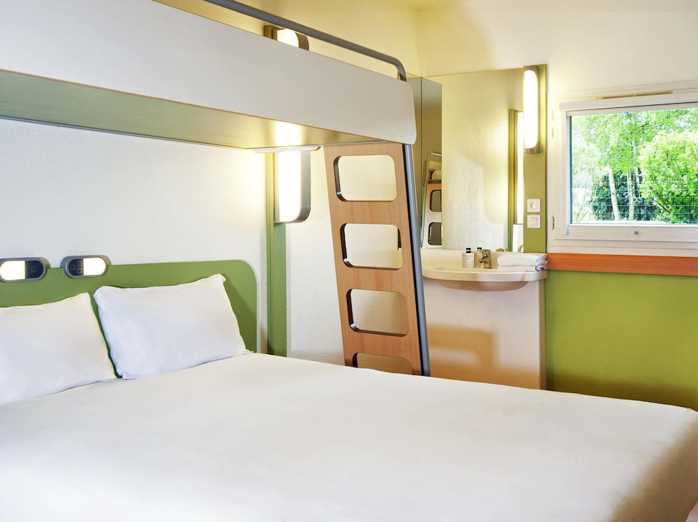 Twin Room, 2 Twin Beds photo 2