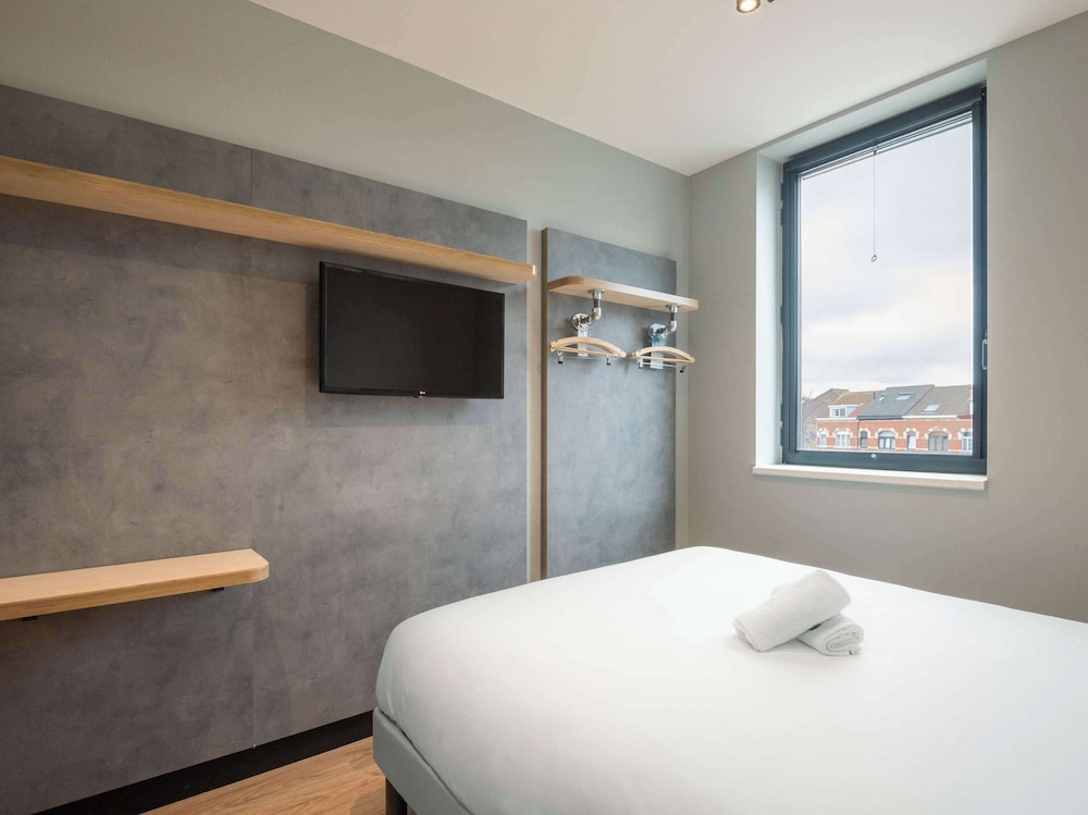 Double Room - Photo 3