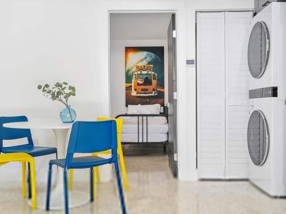 Sleek Modern Miami Getaway With Pool Oasis, 사진 10