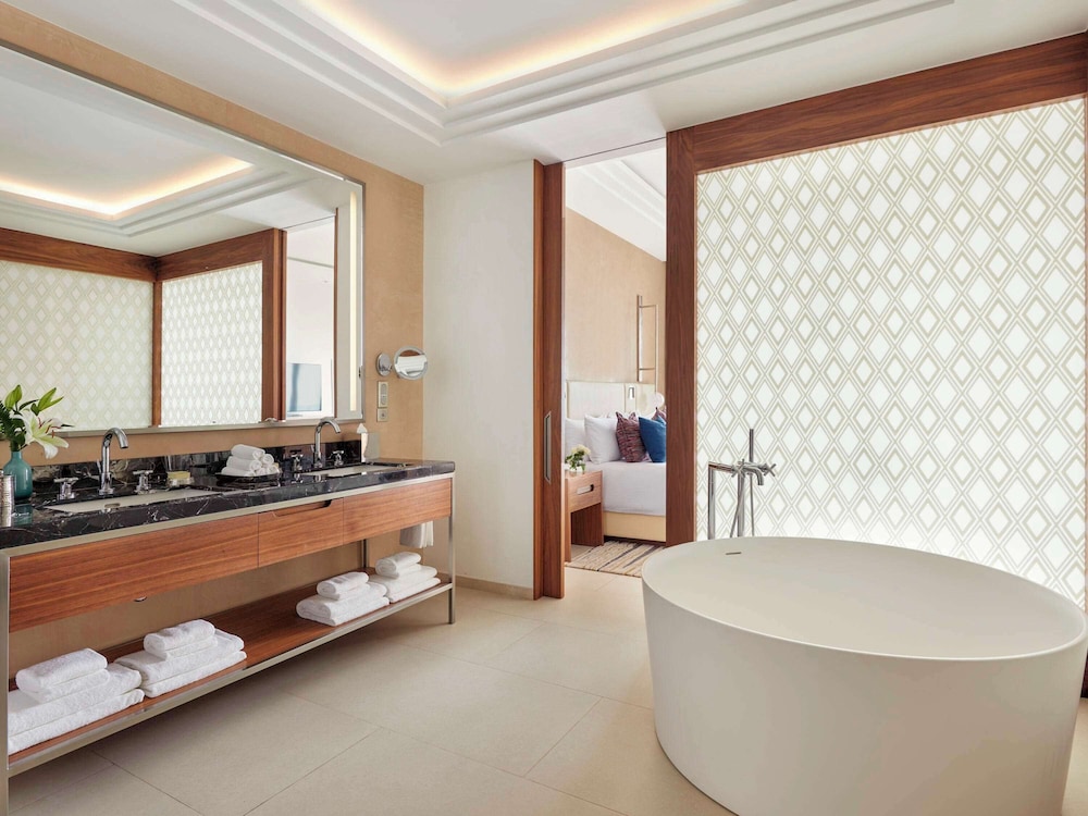 Fairmont, Deluxe Suite, 1 Bedroom, Ocean View photo 2
