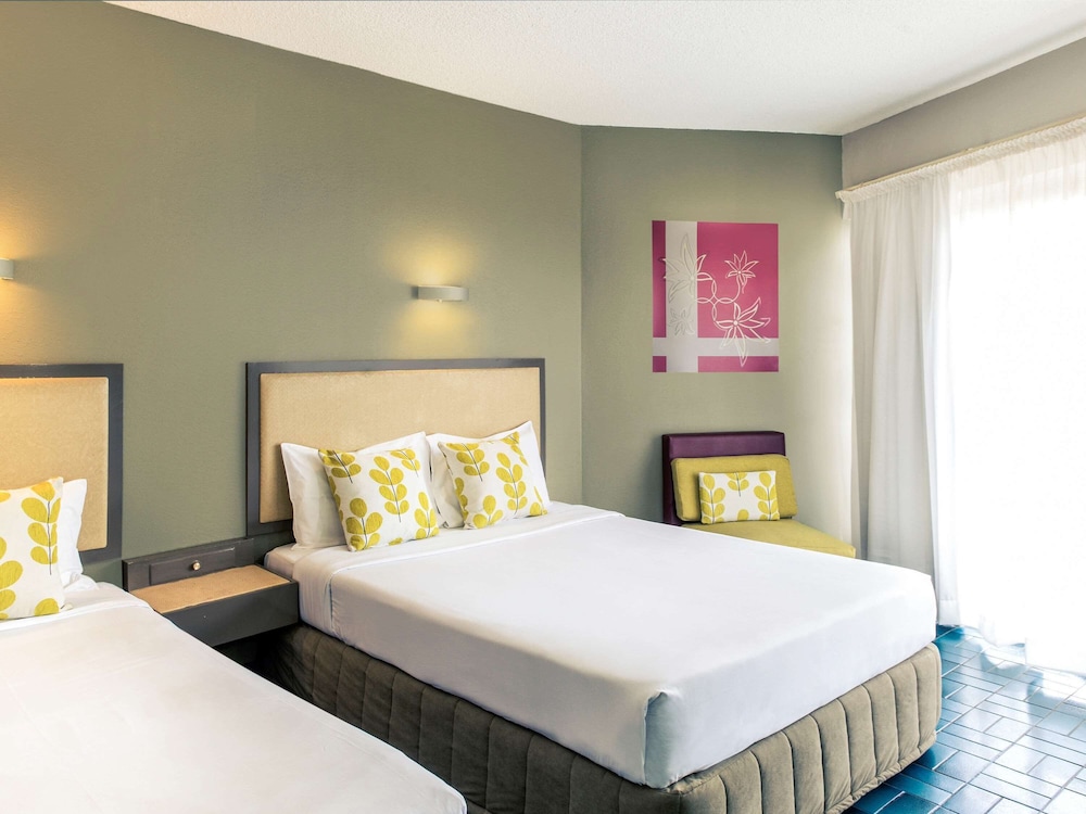 Standard Room, Multiple Beds photo 3