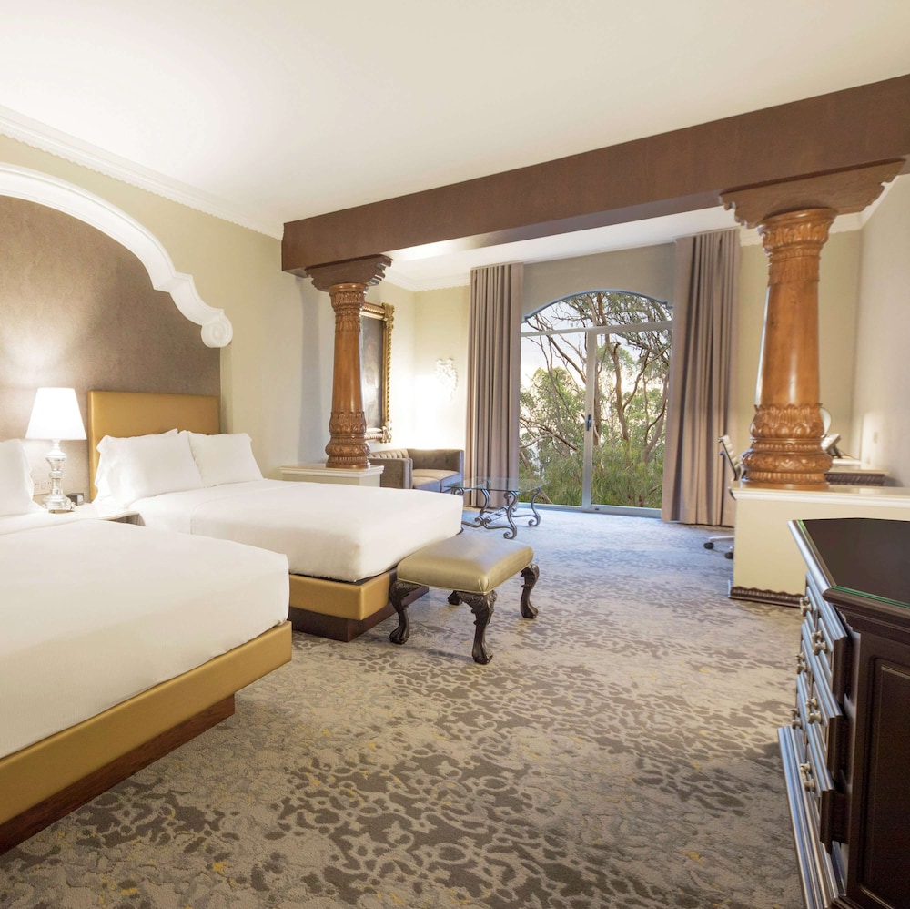 Deluxe Room, 2 Queen Beds (Executive) - Photo 4