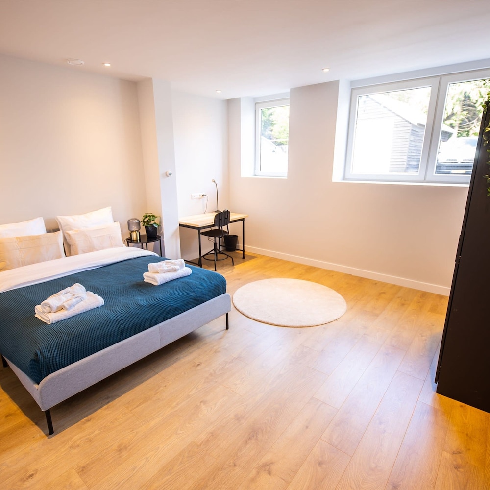 Apartment photo 2