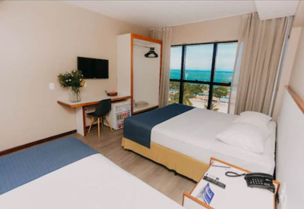 Deluxe Room - Photo 2