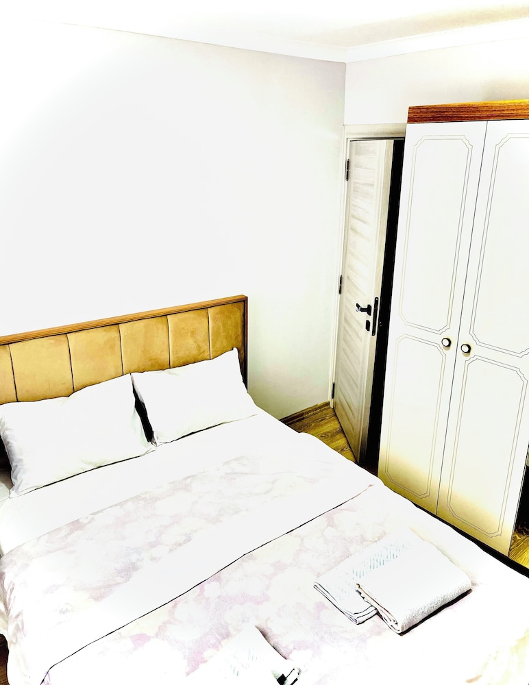 Family Apartment, Partial Sea View