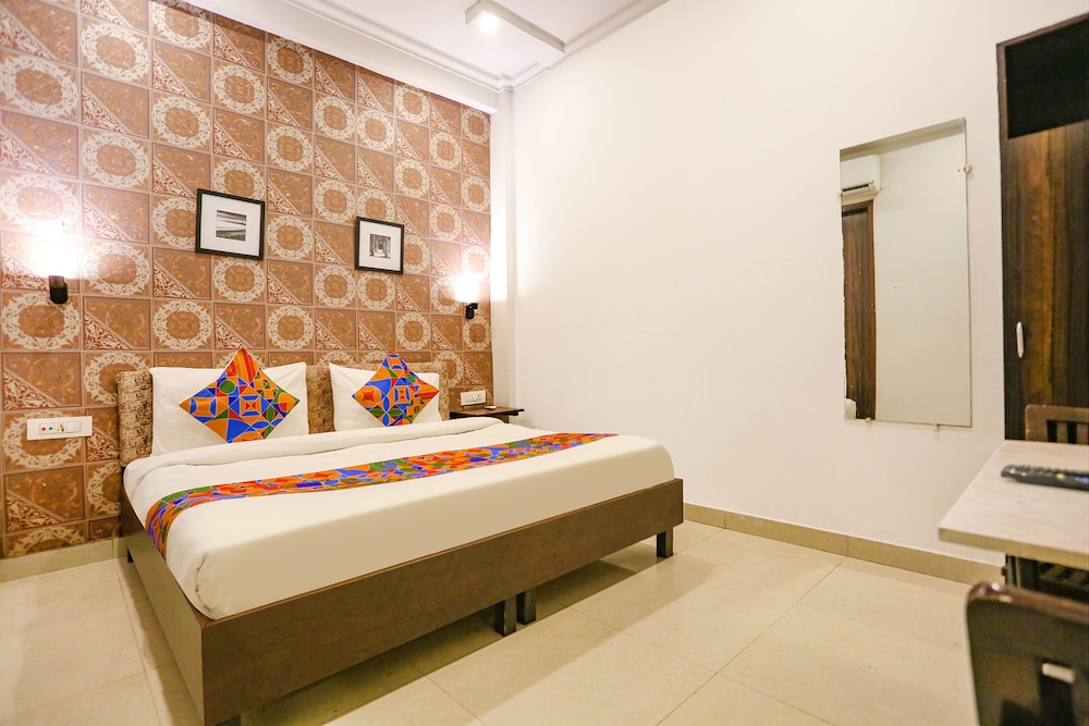 Deluxe Room - Photo 4