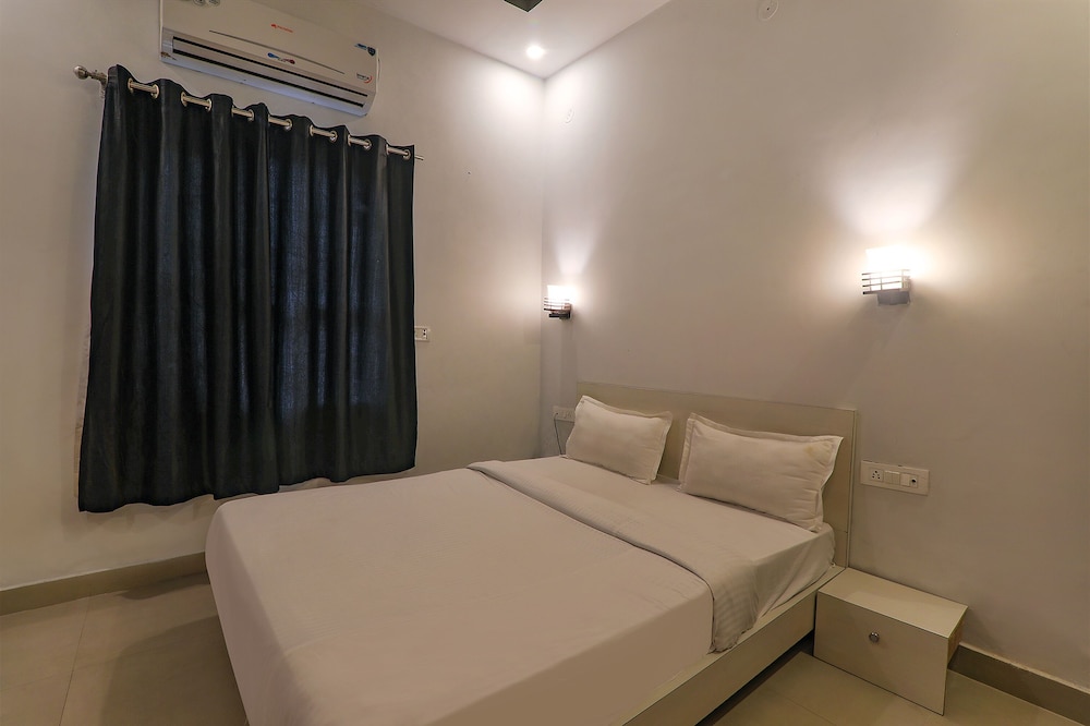 Deluxe Room - Photo 2