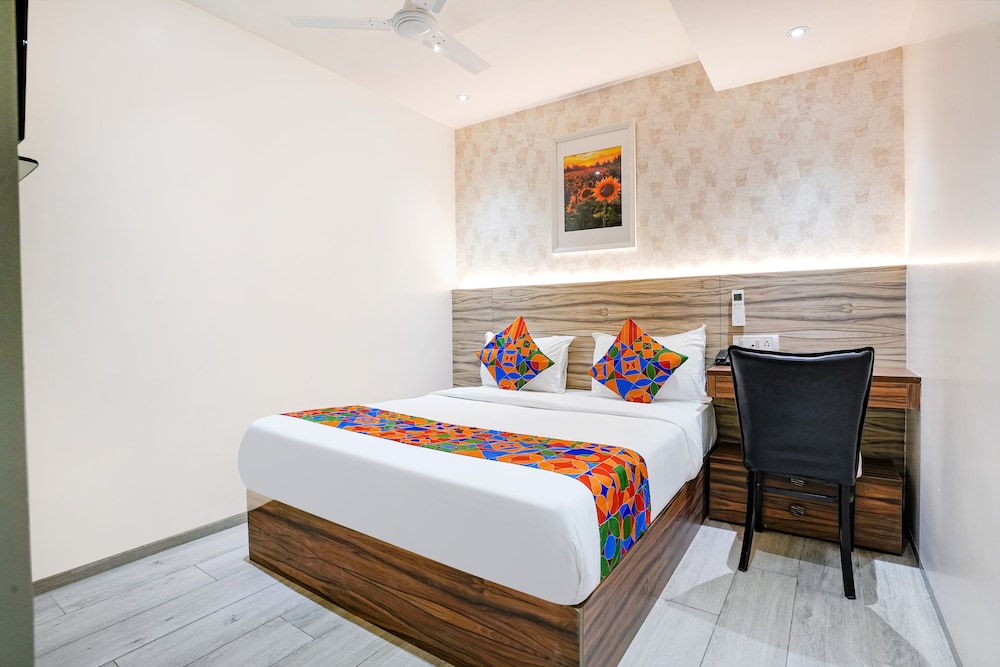 Deluxe Room - Photo 1