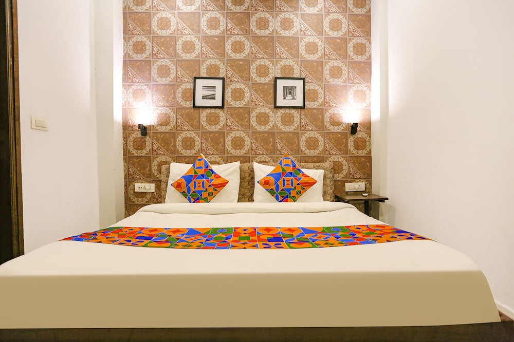 Deluxe Room - Photo 2