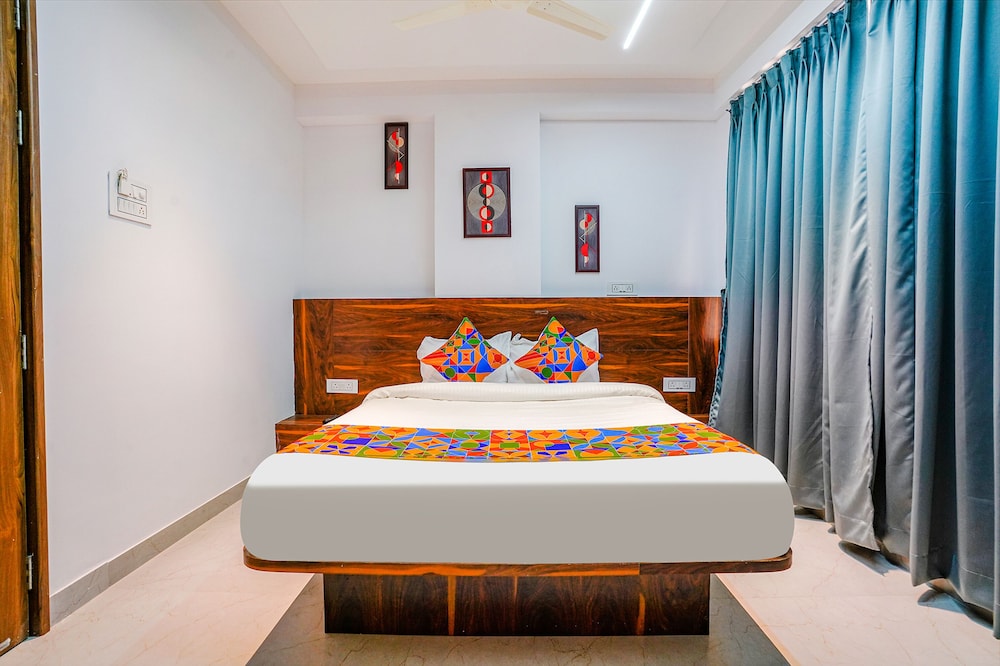 Deluxe Room - Photo 3