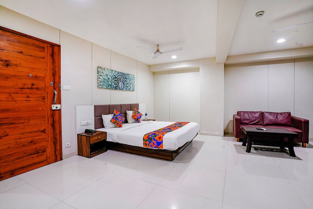 Luxury Room, 1 Queen Bed