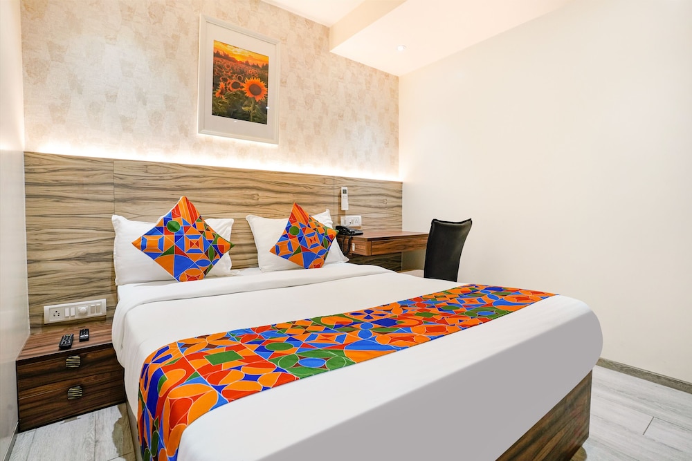 Deluxe Room - Photo 3