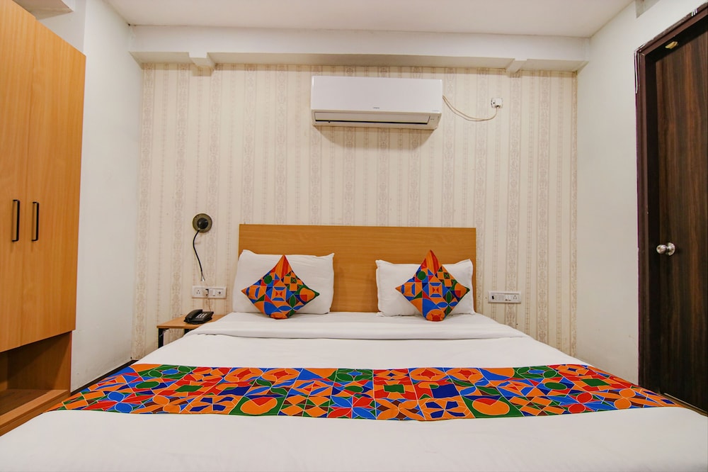 Deluxe Room - Photo 3