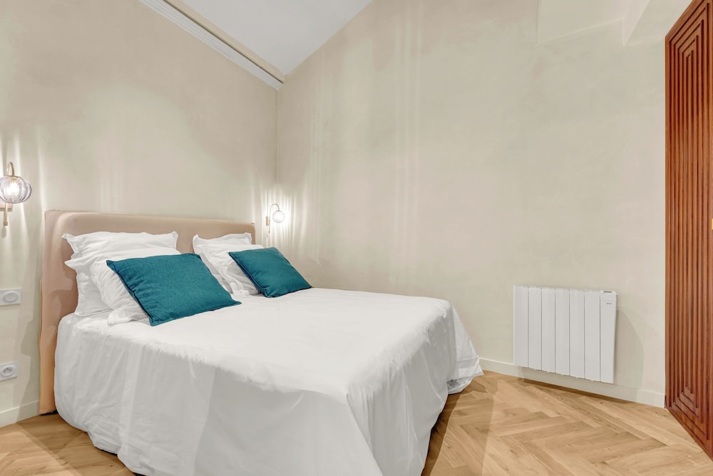 Deluxe Apartment photo 3
