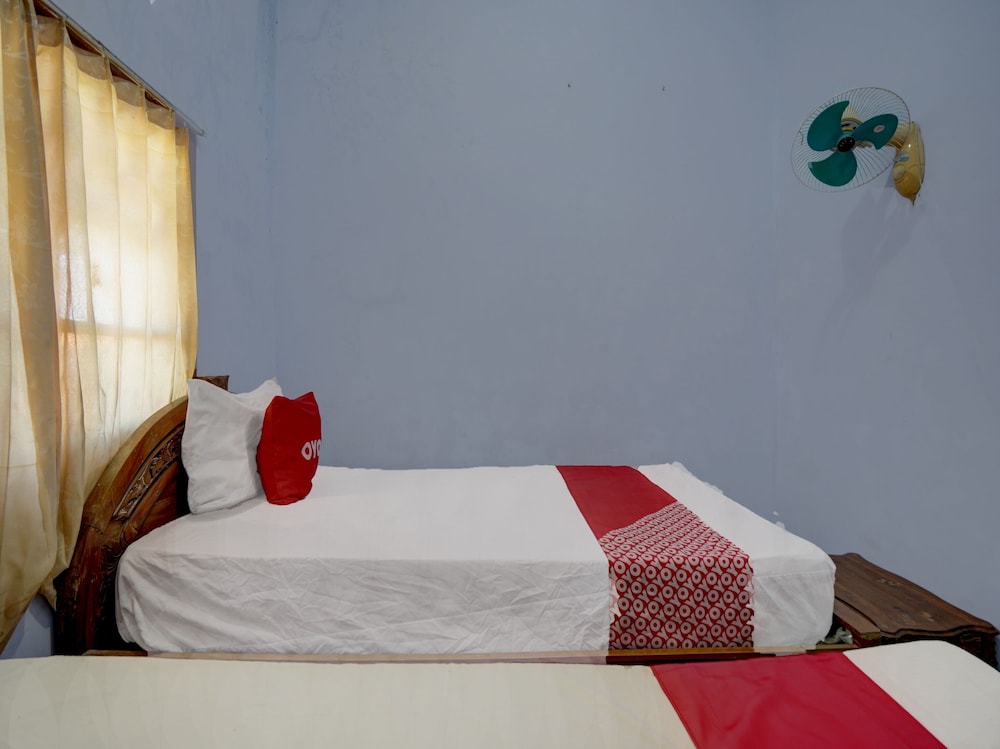 Standard Twin Room - Photo 8