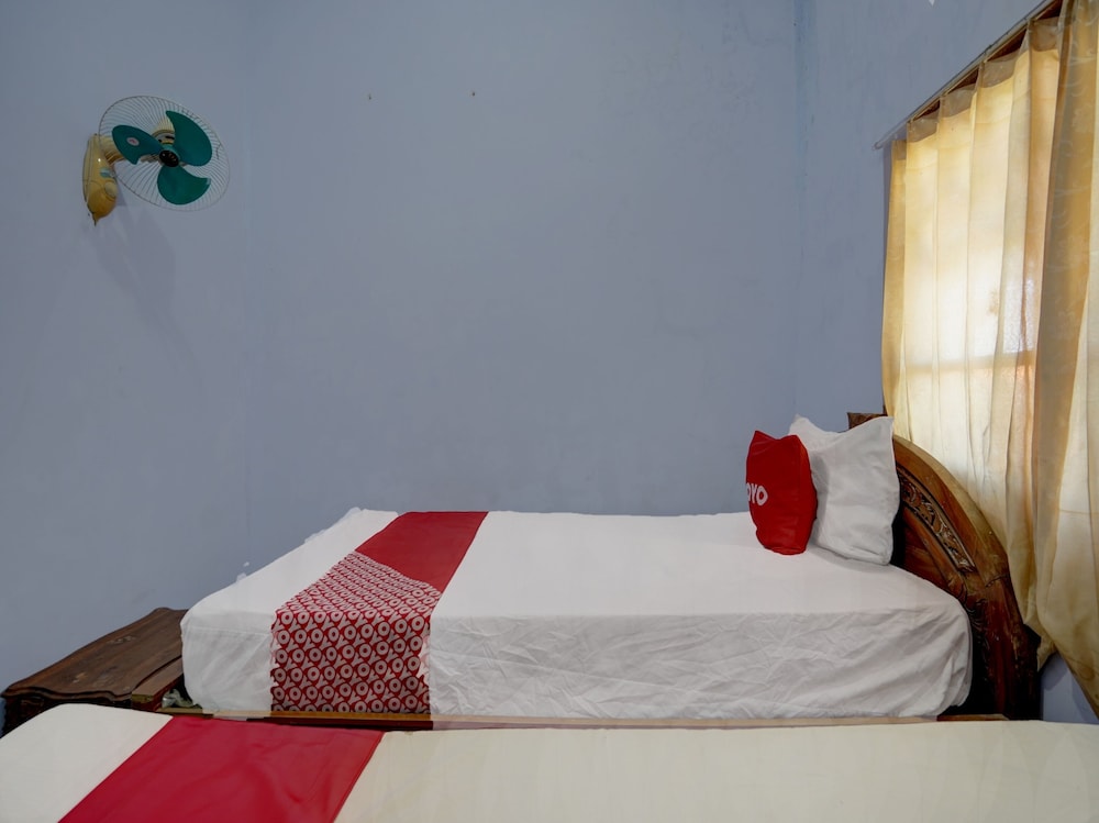Standard Twin Room - Photo 4