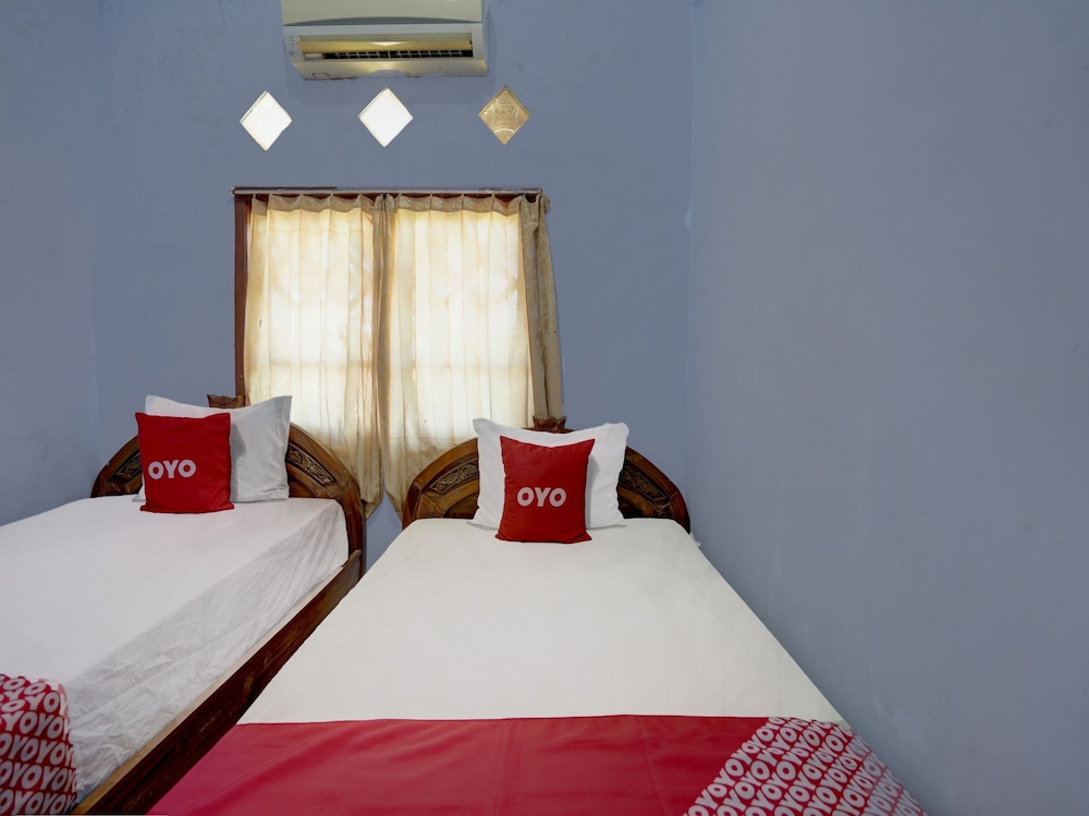 Standard Twin Room - Photo 3