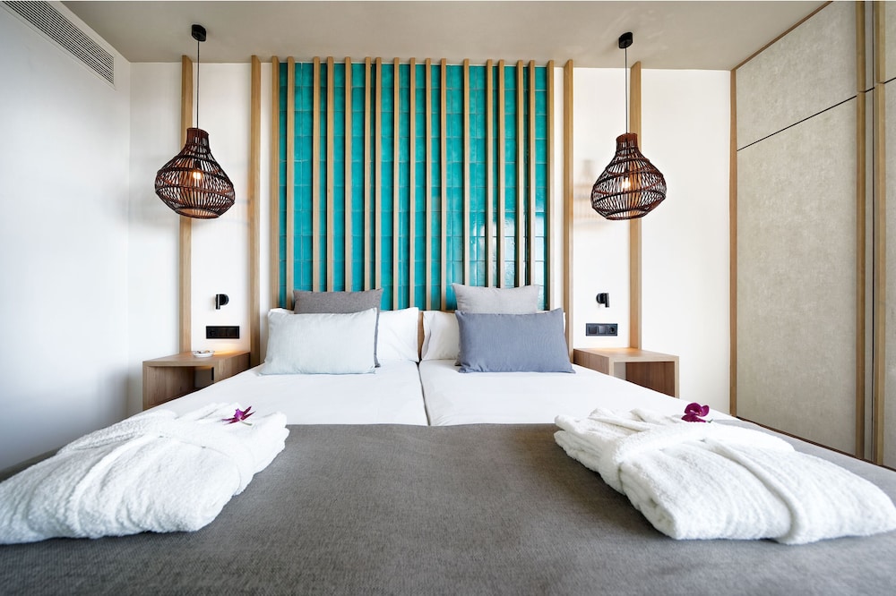 Junior Suite Deluxe, Sea View (2 adults. only adults area)