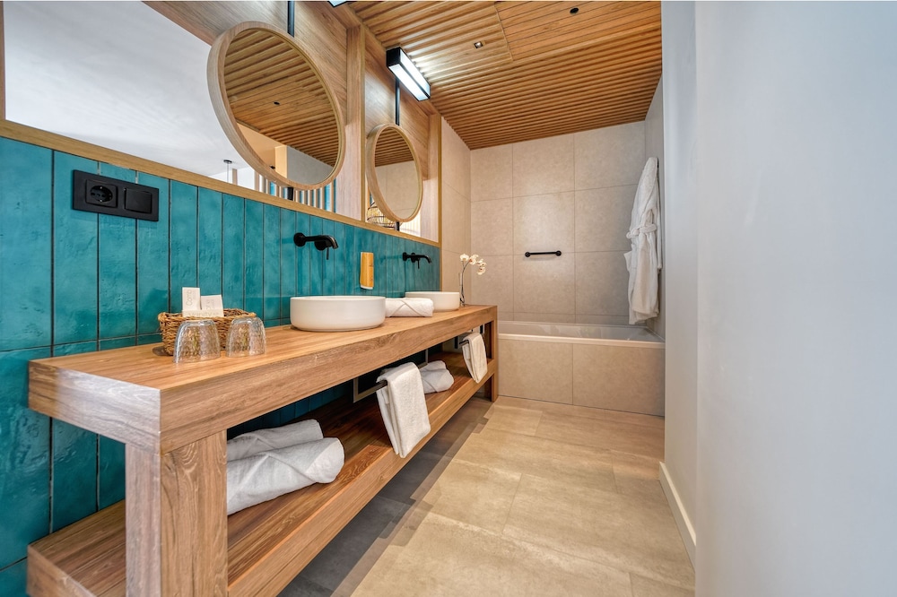 Junior Suite Deluxe, Sea View (2 adults. only adults area) - Photo 12