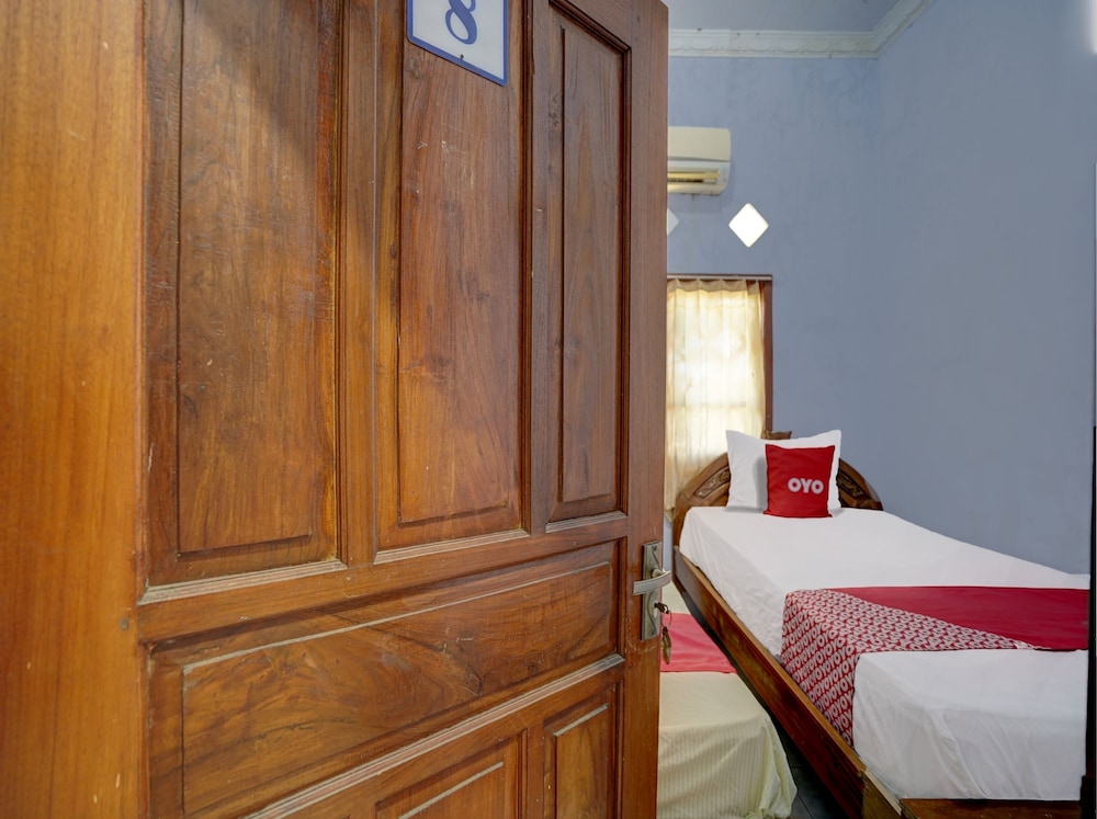 Standard Twin Room - Photo 5