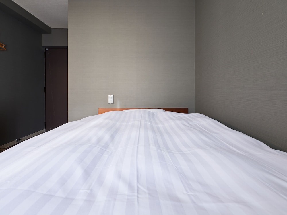 Semi Double Room, Smoking photo 3
