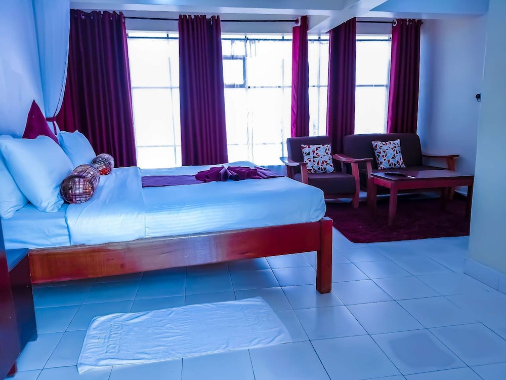 Executive Suite, Balcony, Garden View