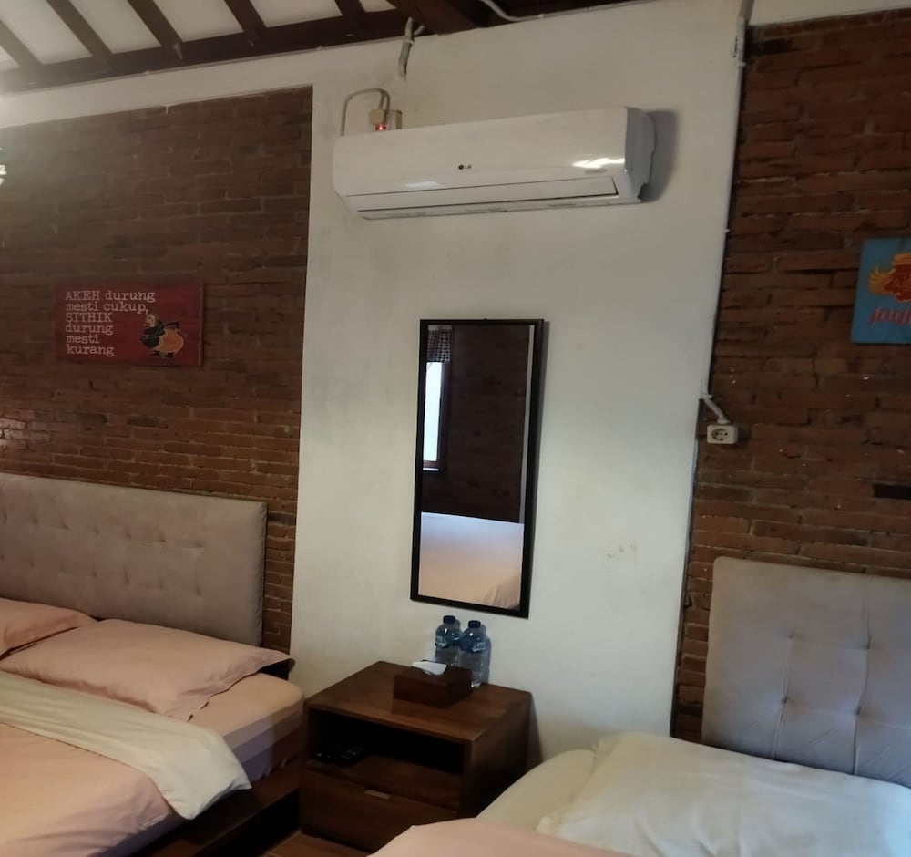 Luxury Quadruple Room, 2 Queen Beds, Non Smoking, Balcony