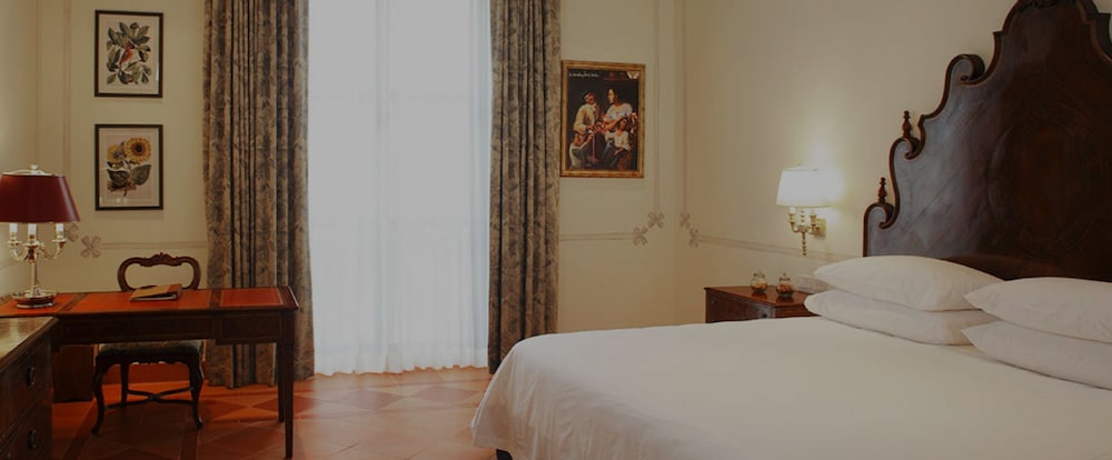 Superior Room, 1 King Bed