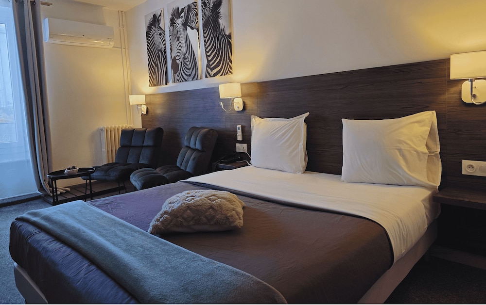 Superior Double Room - Photo 2