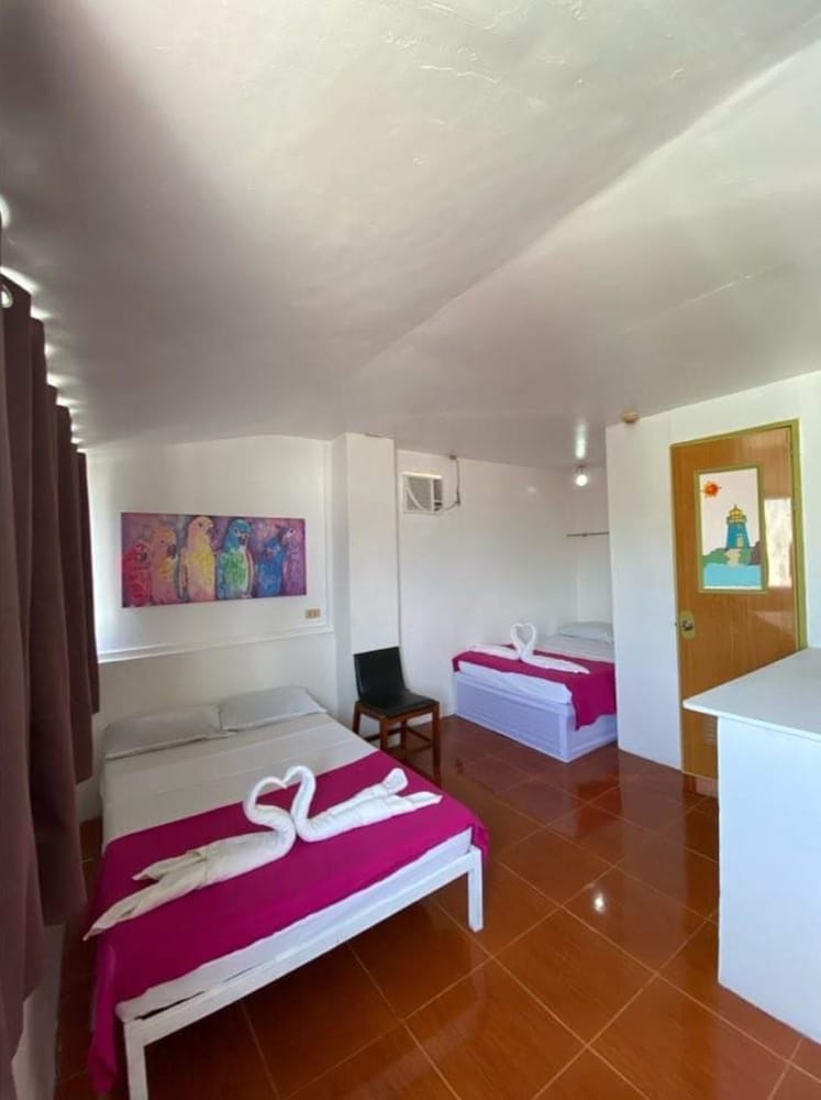 Signature Room, 1 Bedroom, Kitchenette, City View photo 1