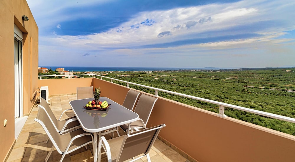 Classic Villa, 2 Bedrooms, Sea View