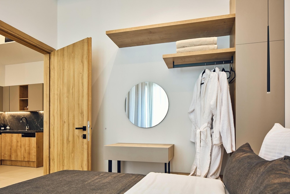Apartment, Ground Floor photo 2
