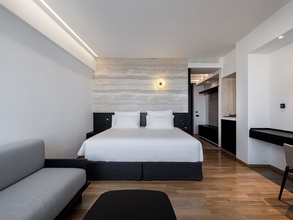 Junior Double or Twin Room, Sea View
