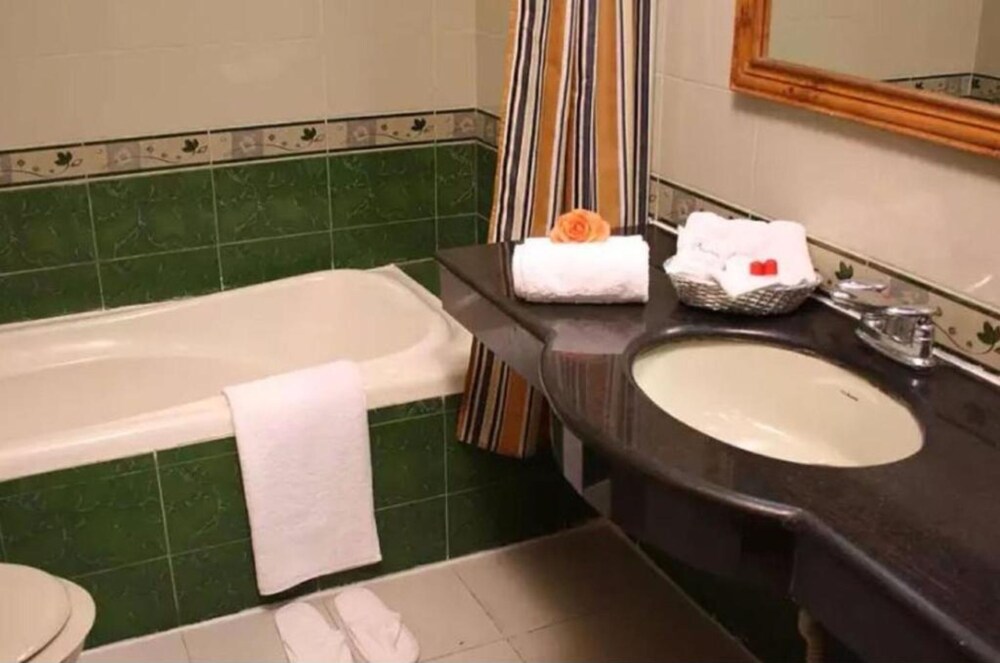 Deluxe Double Room - Photo 2