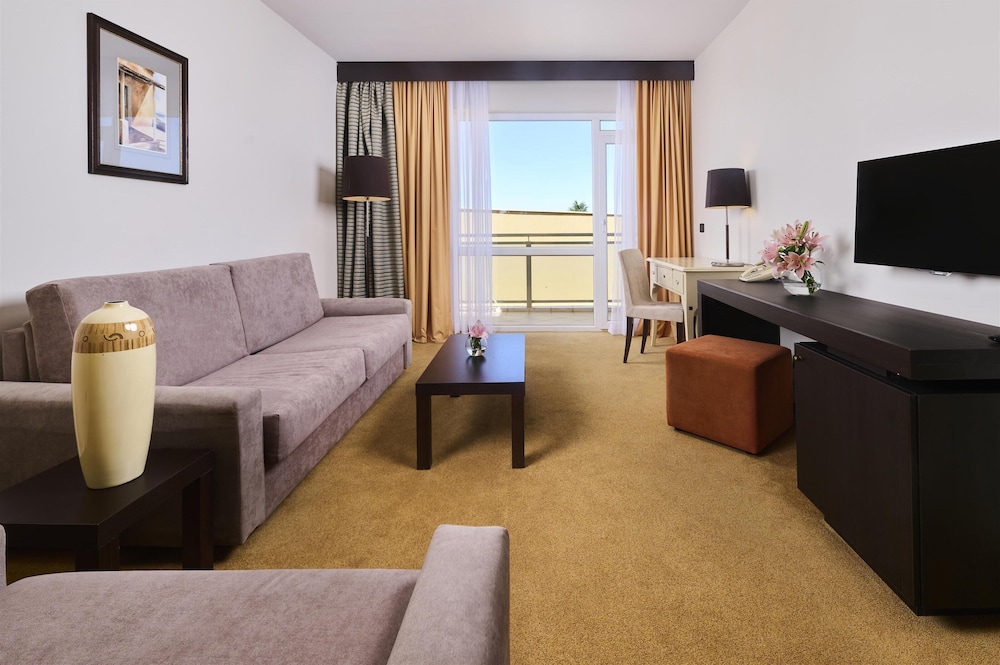 Suite, Balcony photo 1